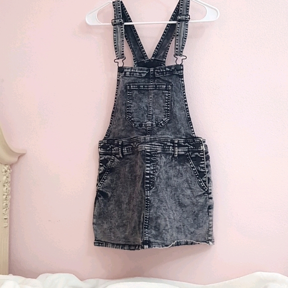 PacSun Denim - NWOT!! ACID WASH BLACK GREY OVERALL DENIM SKIRT